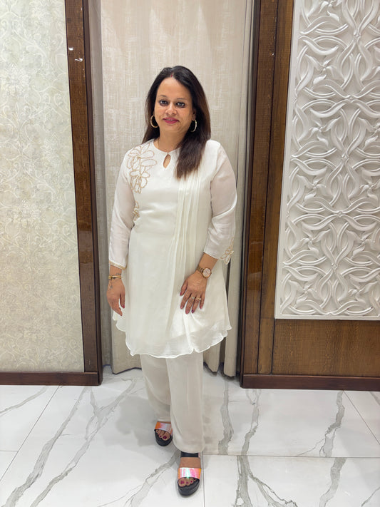 White Chinon Handwork Coord Set 1004