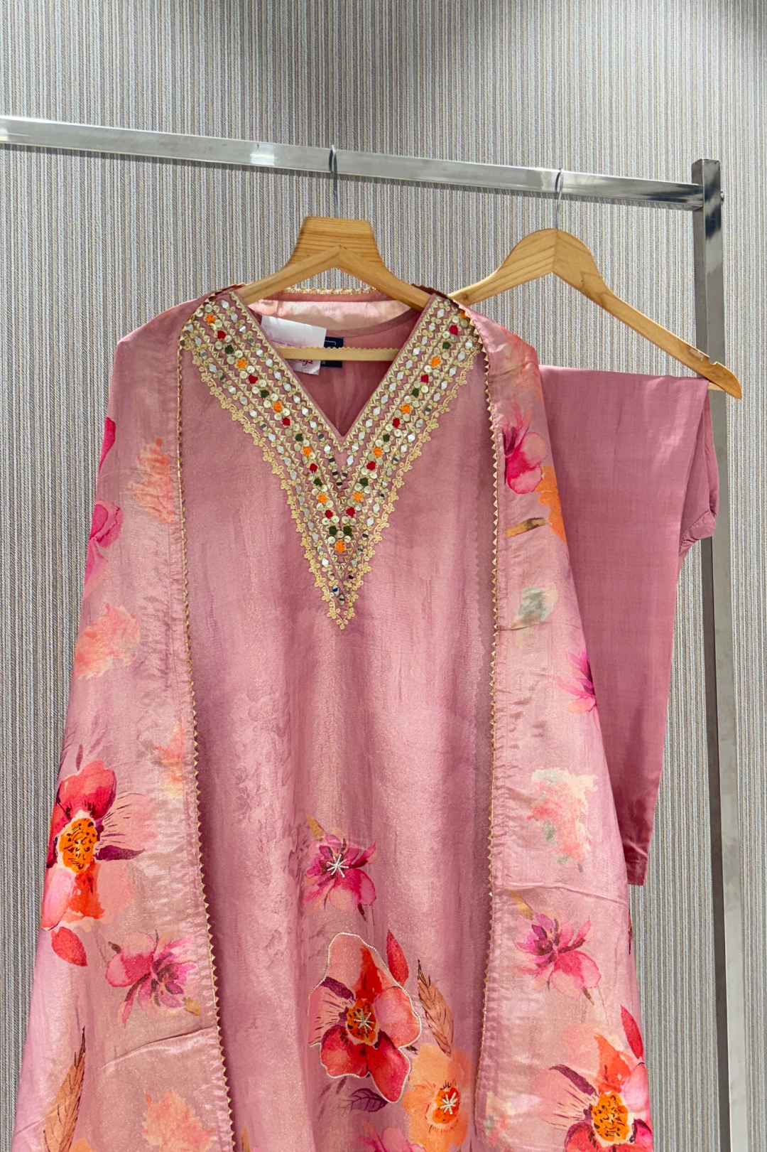 Pink Digital print Tissue Salwar Suits 1005-10135