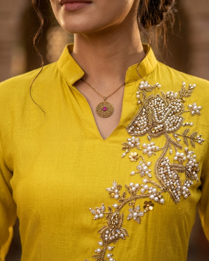 INDO-WESTERN 2105