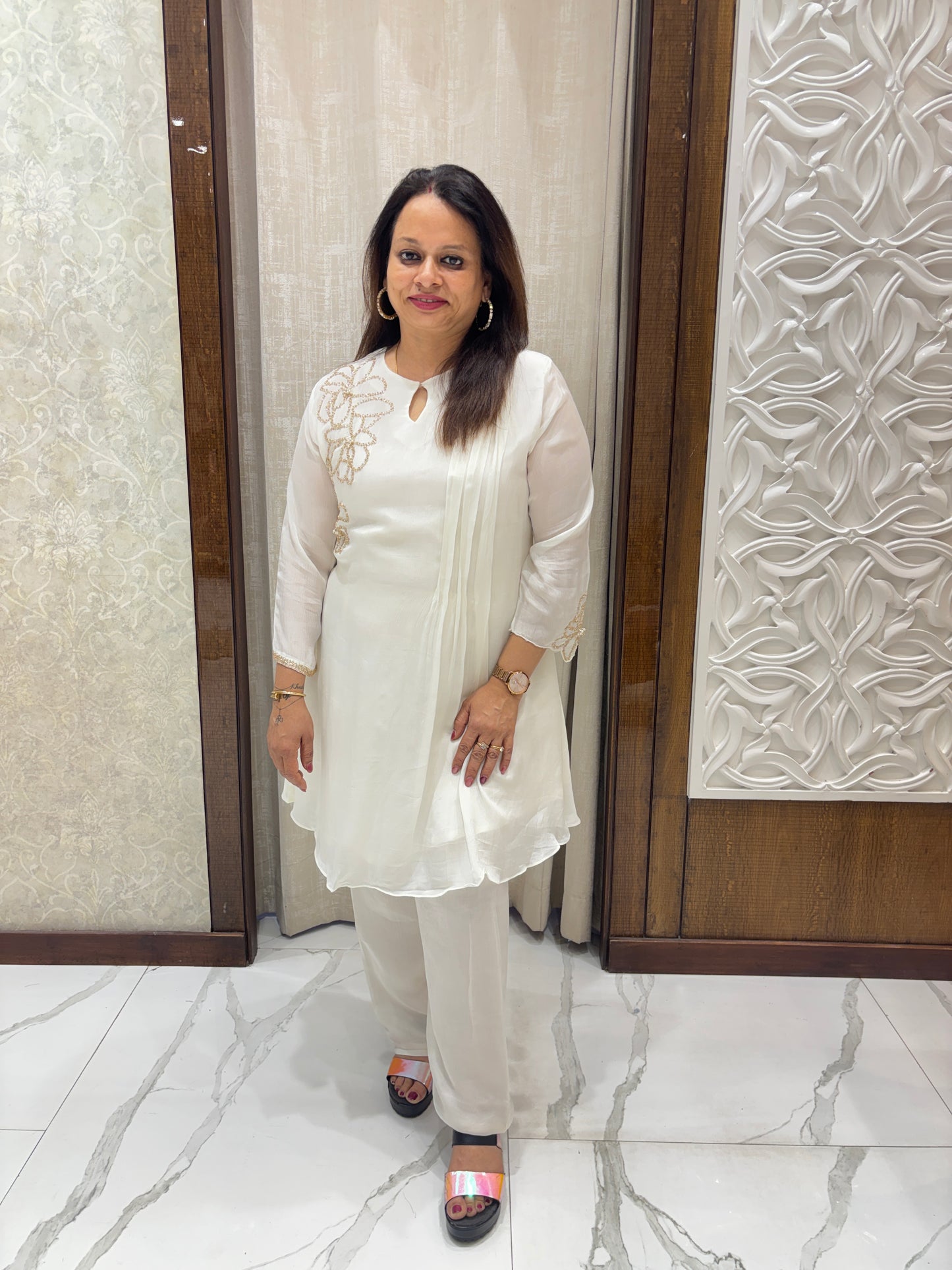 White Chinon Handwork Coord Set 1004