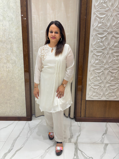 White Chinon Handwork Coord Set 1004